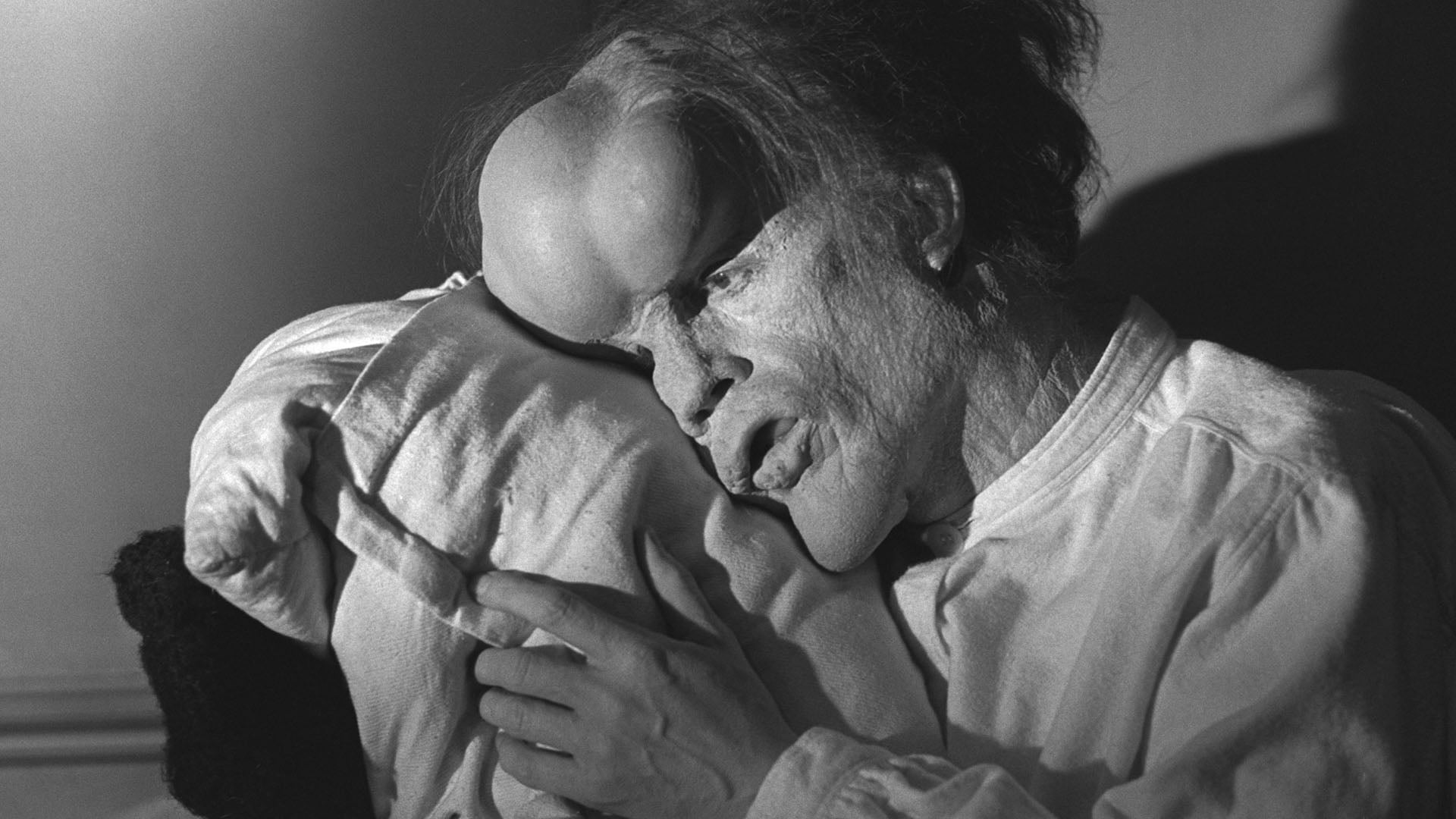 دانلود فیلم مرد فیل‌نما The Elephant Man 1980